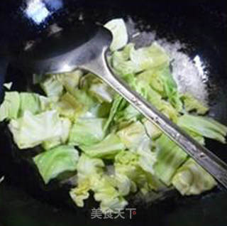 盐水鸡圆白菜年糕汤的做法步骤：7