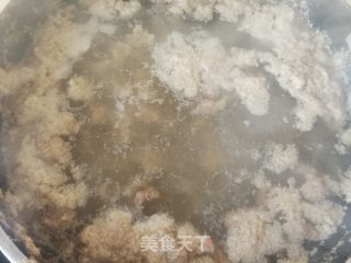 麻辣牛腩的做法步骤：4