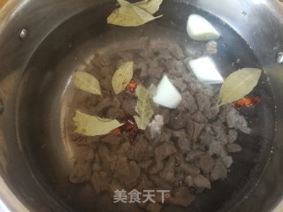 麻辣牛腩的做法步骤：6