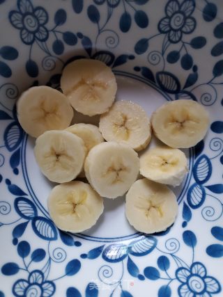 香蕉咖啡马芬蛋糕杯的做法步骤：2