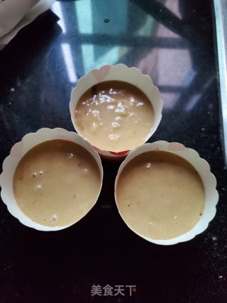 香蕉咖啡马芬蛋糕杯的做法步骤：7