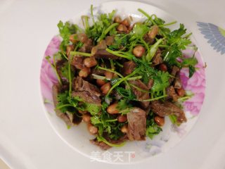 香菜拌牛肉的做法步骤：8