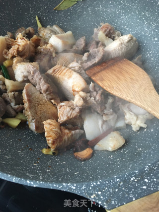 红烧驴肉的做法步骤：9
