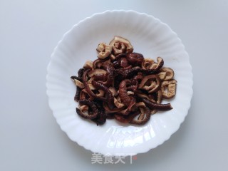响油素鳝丝的做法步骤：3