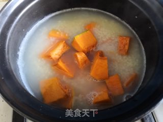 南瓜枸杞小米粥的做法步骤：4