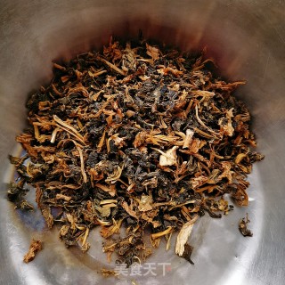 梅干菜扣肉的做法步骤：1