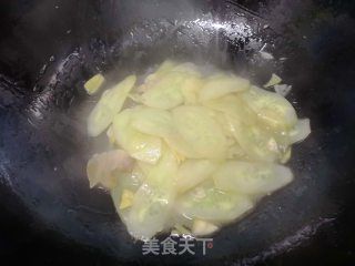 腊肉炒黄瓜的做法步骤：8