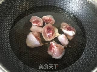 香菇鸡块的做法步骤：4
