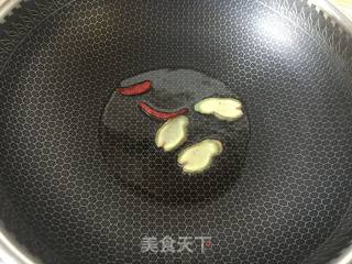 香菇鸡块的做法步骤：5