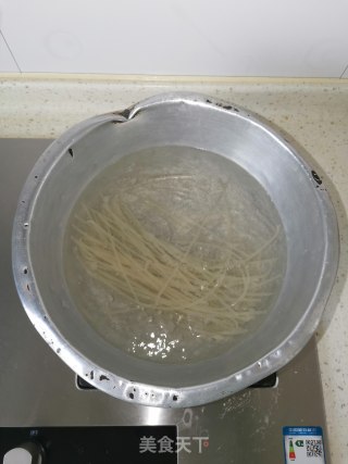 白菜烧粉条的做法步骤：2