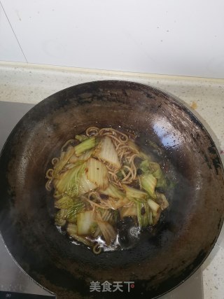 白菜烧粉条的做法步骤：5