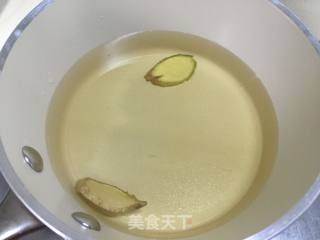 鸭血炒大蒜的做法步骤：3