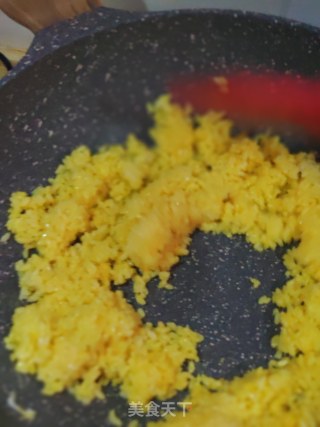 黄金蛋炒饭的做法步骤：5