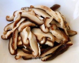 时蔬炒牛肉的做法步骤：4