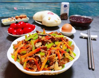 时蔬炒牛肉的做法步骤：15