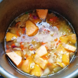 红薯腊味糯米饭的做法步骤：11