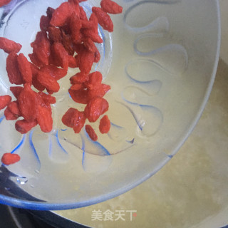 枸杞红糖小米粥的做法步骤：6