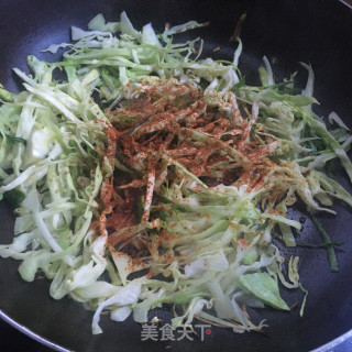 青蒜包菜炒饸饹的做法步骤：6