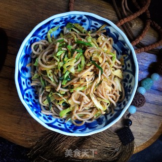 青蒜包菜炒饸饹的做法步骤：10