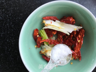 自制辣椒油的做法步骤：2