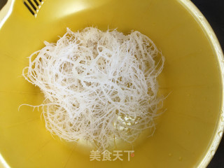 香辣龙须菜的做法步骤：1