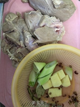 白煮羊肉的做法步骤：2