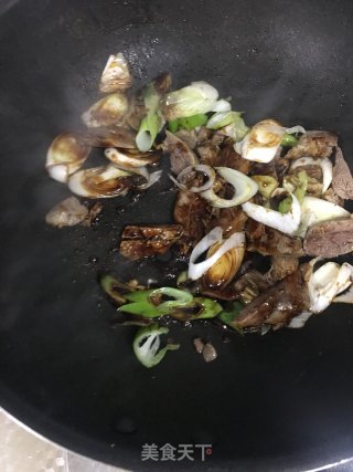 葱爆白切羊肉的做法步骤：3