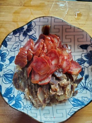 腊味煲仔饭的做法步骤：3