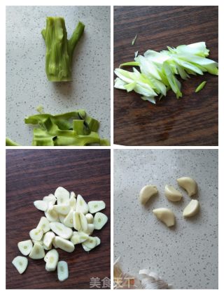 干香菇炒菜花的做法步骤：3