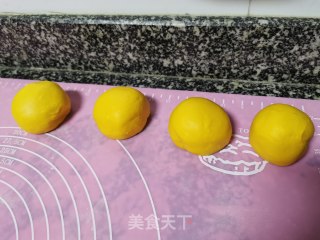 南瓜枣花馍的做法步骤：10