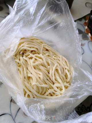 豆角焖面的做法步骤：2