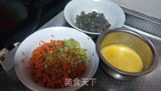 芹菜虾仁饺的做法步骤：1