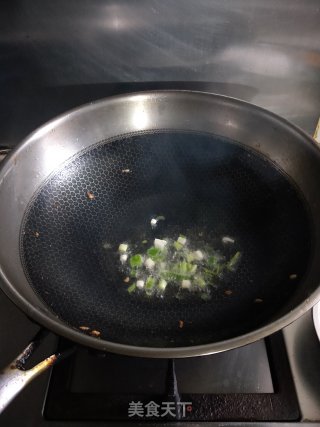 腊肠蛋炒饭的做法步骤：8