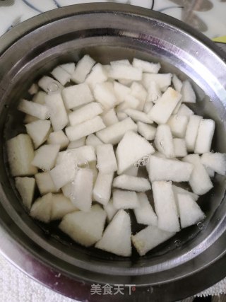 宝宝辅食8个月—梨水的做法步骤：2