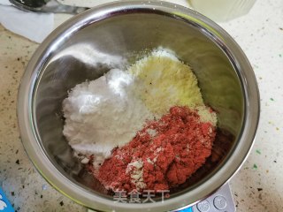 草莓馅的做法步骤：1