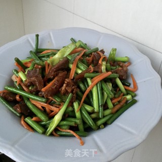 烧驴肉炒蒜苔的做法步骤：13