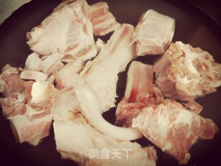秘制羊蝎子的做法步骤：1