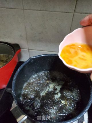紫菜蛋花香菜汤的做法步骤：4