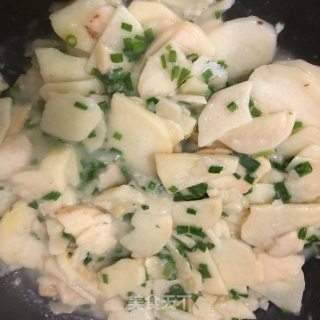 香葱焖粉薯的做法步骤：6