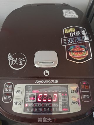电饭锅煲仔饭的做法步骤：4