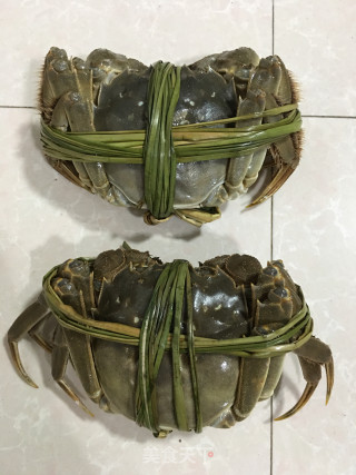 清蒸阳澄湖大闸蟹的做法步骤：1