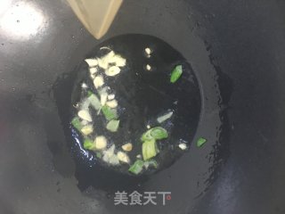青椒炒鸡蛋干的做法步骤：3