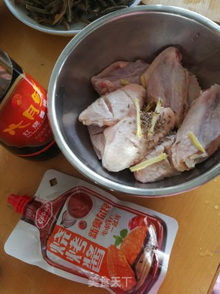 烤鸡翅的做法步骤：1