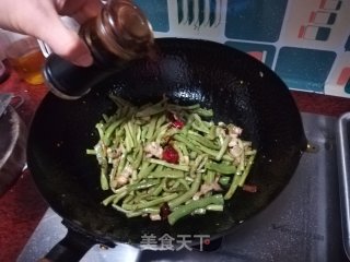 五花肉炒贡菜干的做法步骤：9