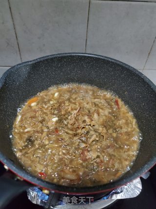 五花肉炒咸菜的做法步骤：8