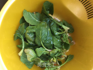 海米菠菜鹅蛋汤的做法步骤：1