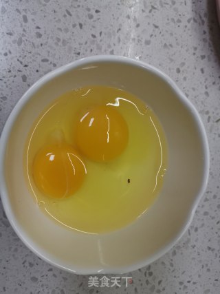 家常黄瓜炒鸡蛋的做法步骤：1