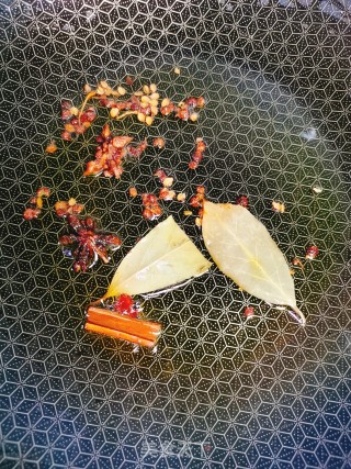 口味龙虾尾的做法步骤：2