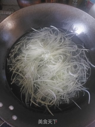 响油白萝卜丝的做法步骤：3