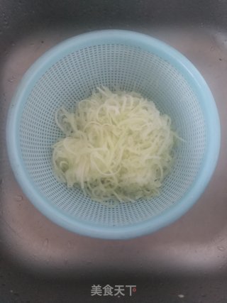 响油白萝卜丝的做法步骤：4